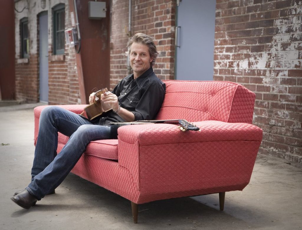 >: Jim Cuddy et Blue Rodeo discutent de KINGSTON
